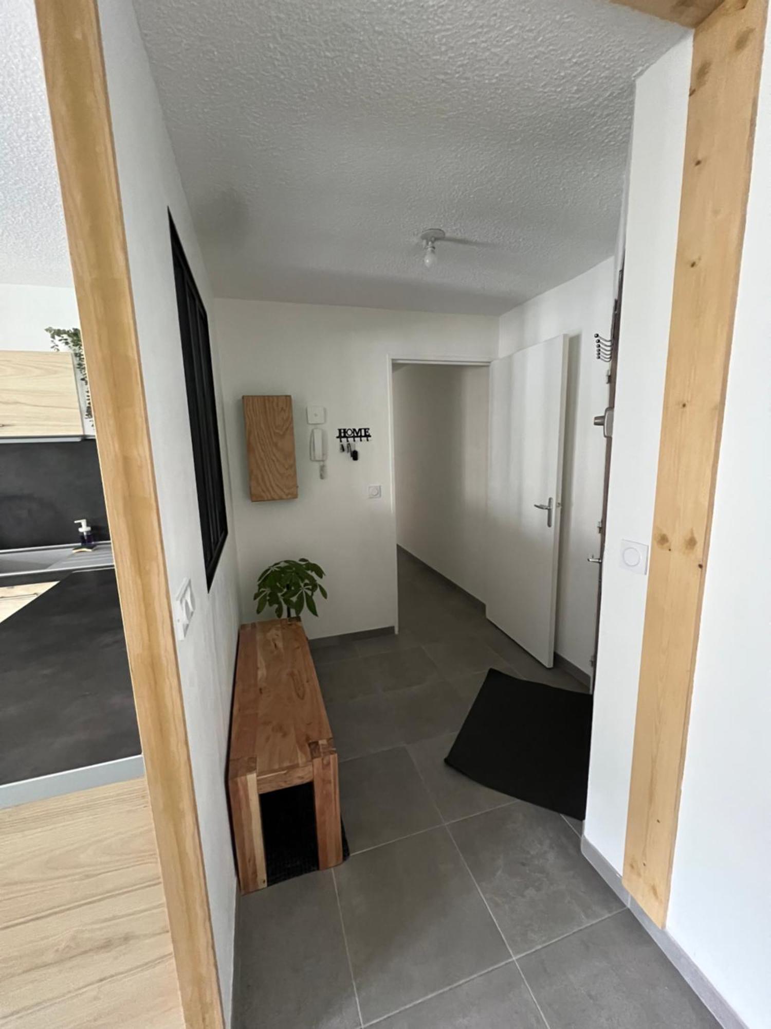 Spacieux Et Confortable - Centre Ville De Briancon - Serre-Chevalier - Garage Et Wifi Luaran gambar