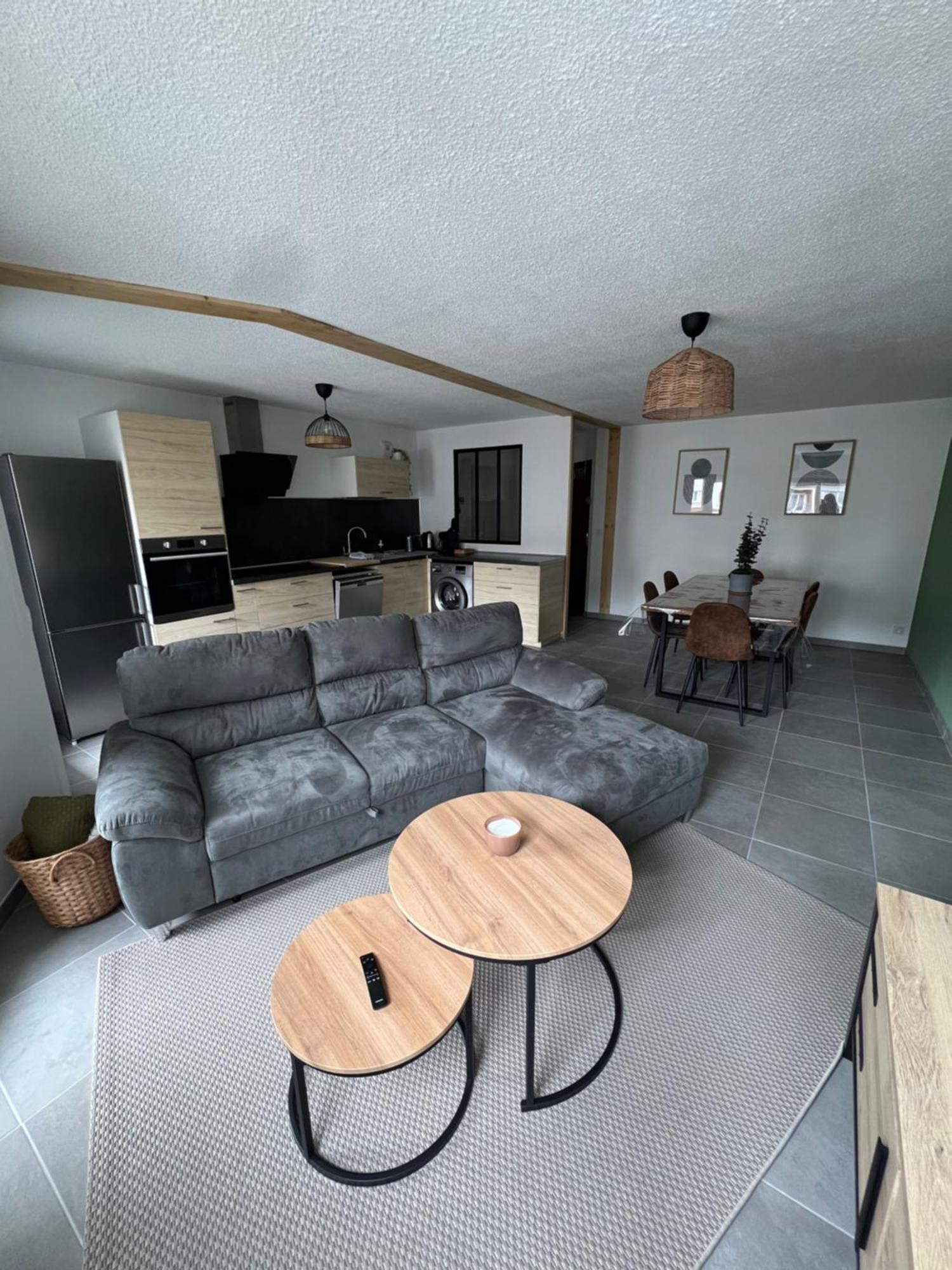 Spacieux Et Confortable - Centre Ville De Briancon - Serre-Chevalier - Garage Et Wifi Luaran gambar